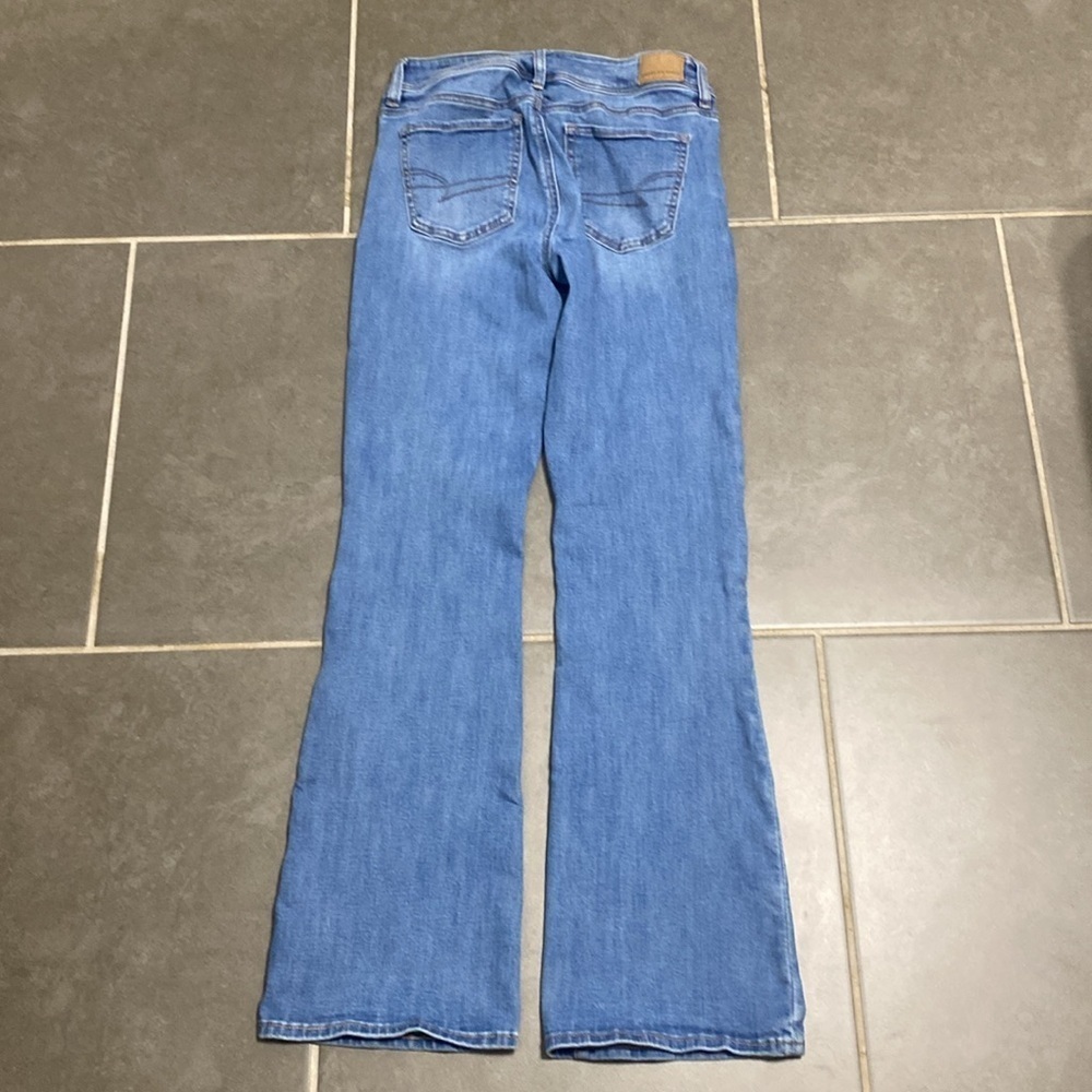 American Eagle π¦
Kick Boot jeans. Size 4 reg - Picture 6 of 6